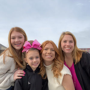 Meet your Posher, Andrea